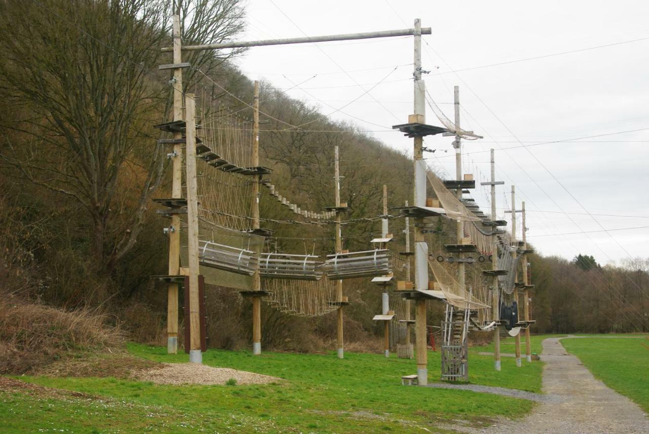 Sunclass 206 Hotel Durbuy Exterior photo